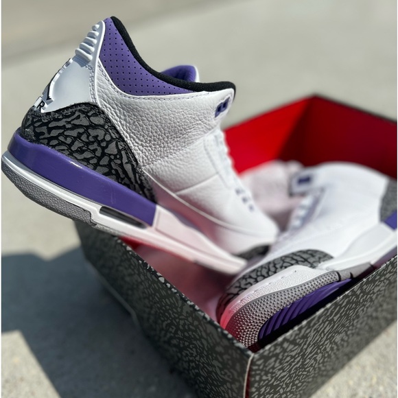 Air Jordan 3 Retro Dark Iris - Picture 4 of 5